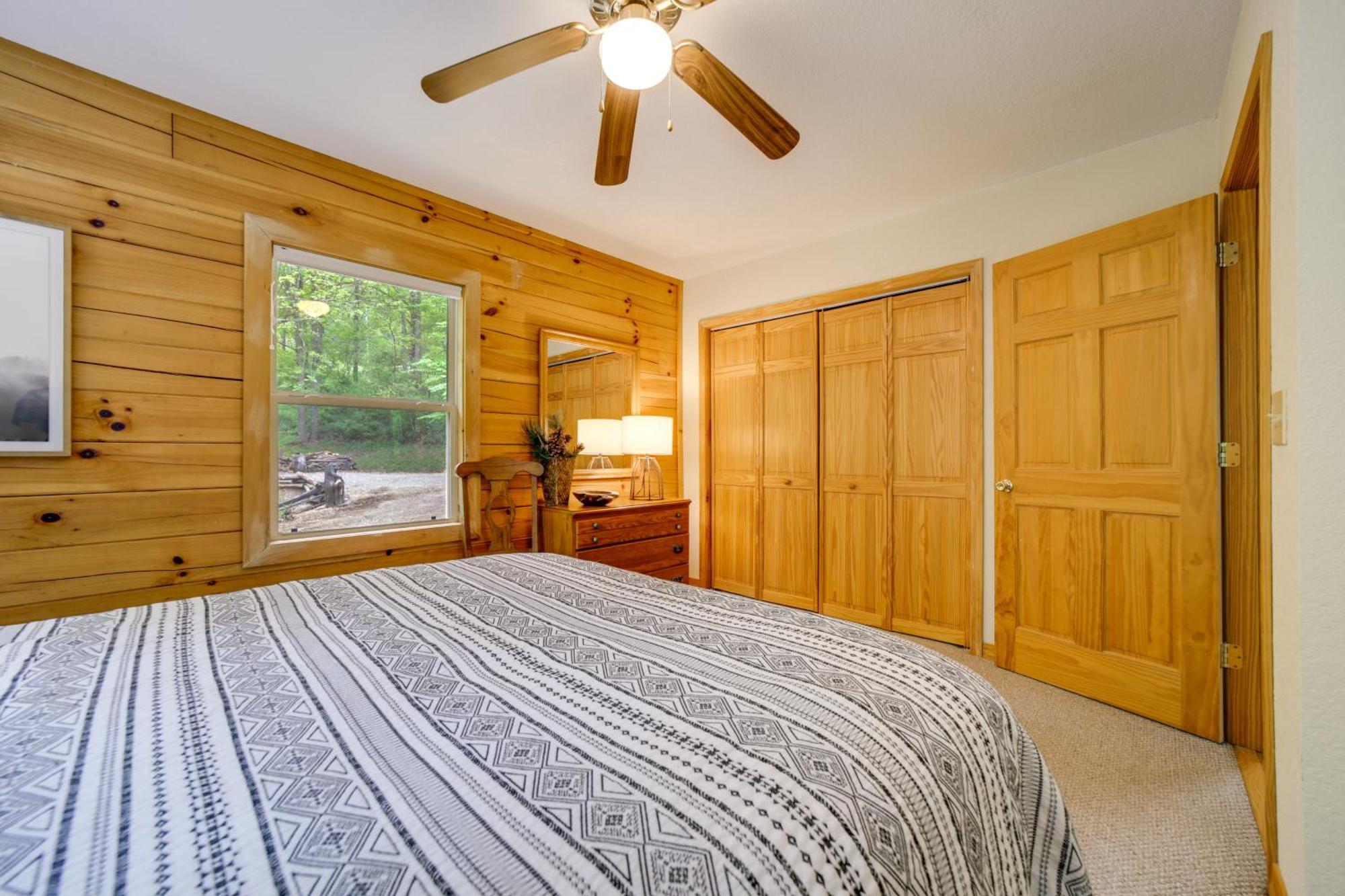 Peaceful Smoky Mountain Cabin With Deck And Fire Pit! Waynesville Exterior foto