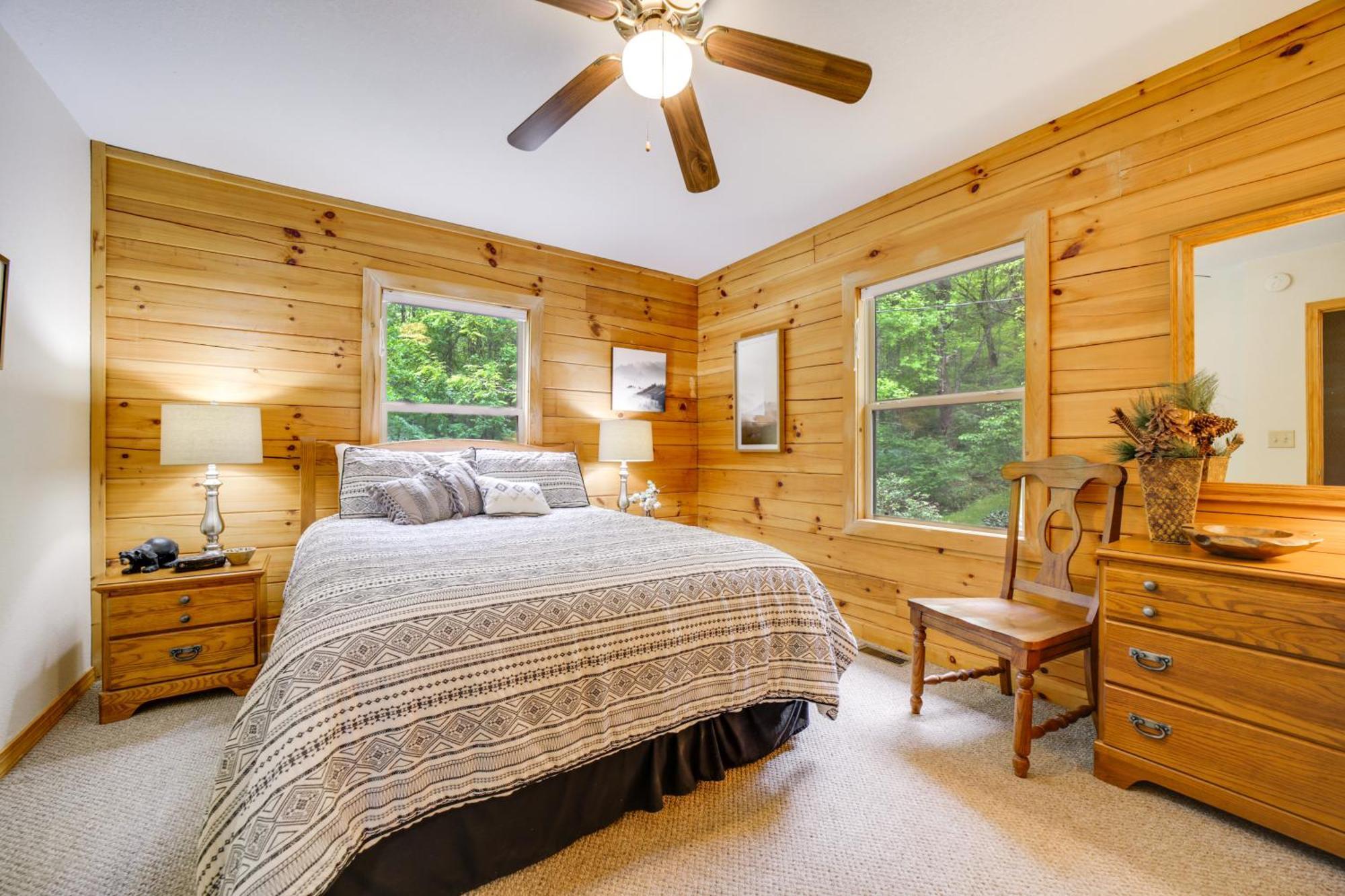 Peaceful Smoky Mountain Cabin With Deck And Fire Pit! Waynesville Exterior foto